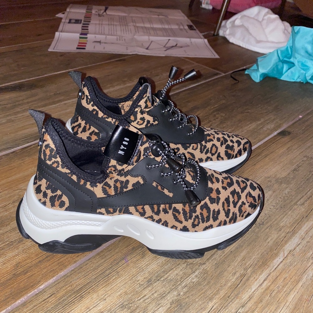 Steve Madden cheetah print shoes size US 7 women’s